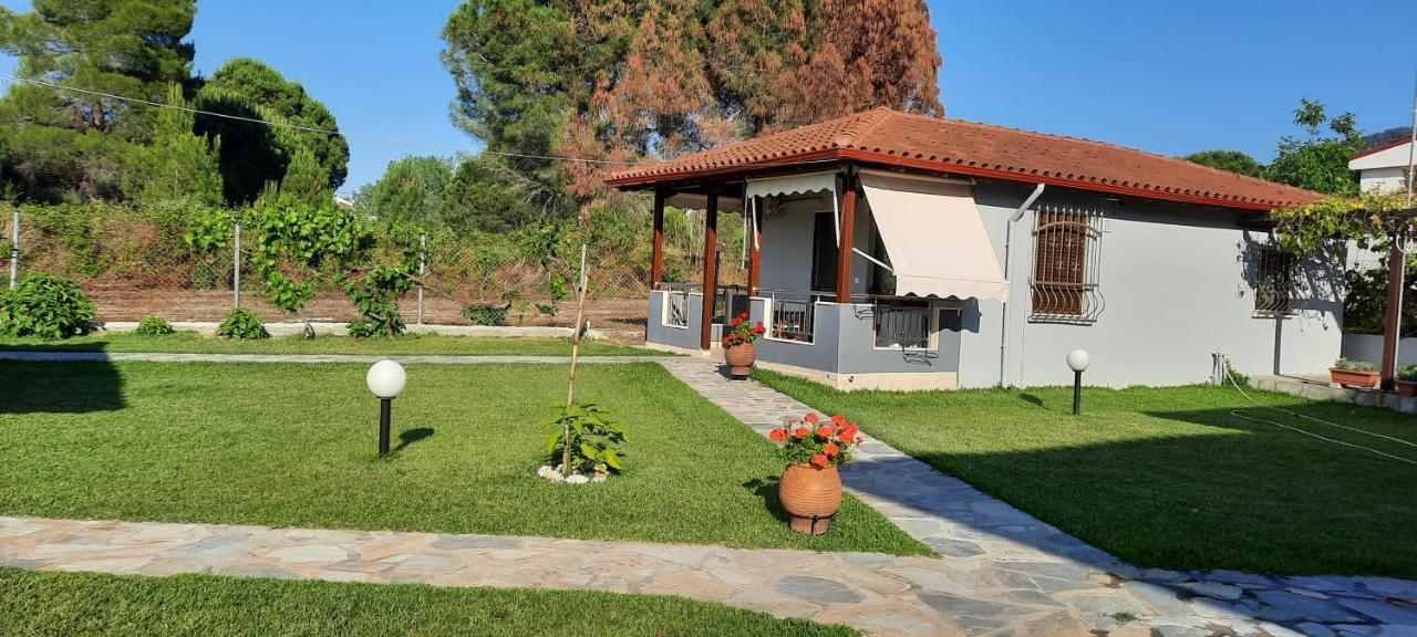 Maria - Pavlos Studios And Apartments Vourvourou Exterior foto