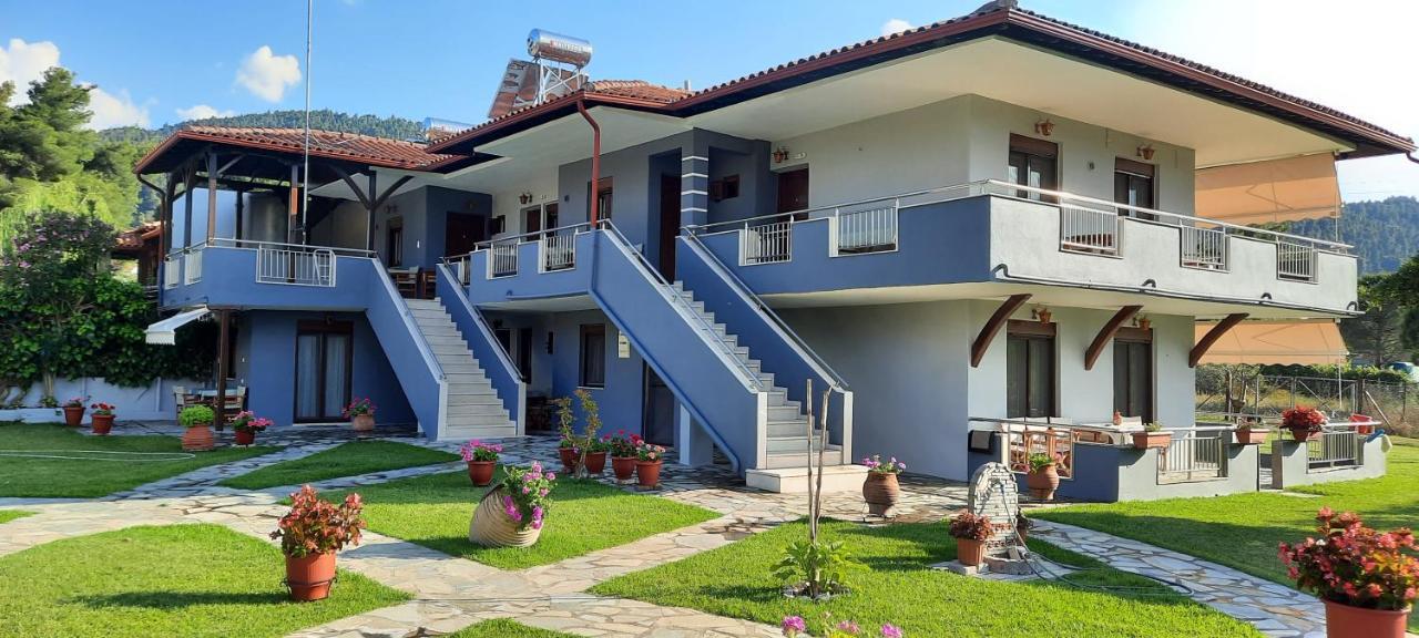 Maria - Pavlos Studios And Apartments Vourvourou Exterior foto