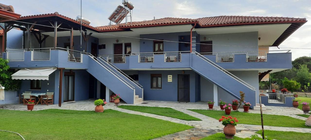 Maria - Pavlos Studios And Apartments Vourvourou Exterior foto